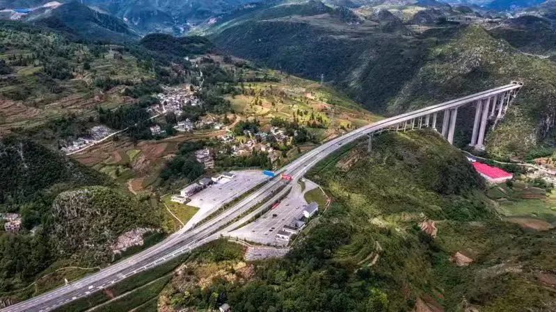 高速服务区成热门打卡地，这些最美服务区你去过几个？