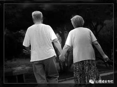 疫情下生活巨变:健康首位,管住嘴,爱自己爱家人从现在开始