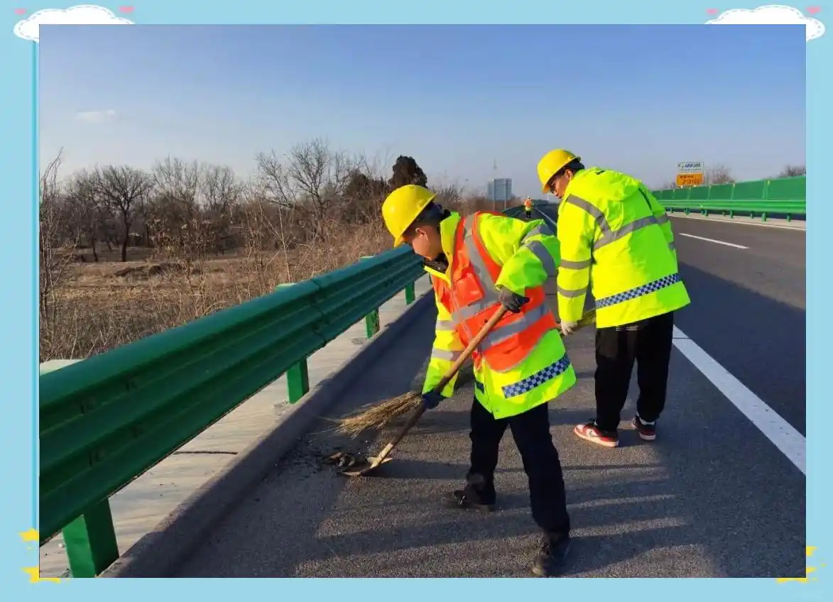 高速养护人昼夜坚守,保障道路畅通,守护你的出行安全