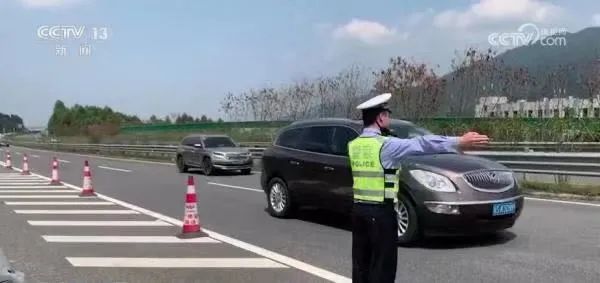 五一假期道路交通安全预警:事故高发时段及风险全知道