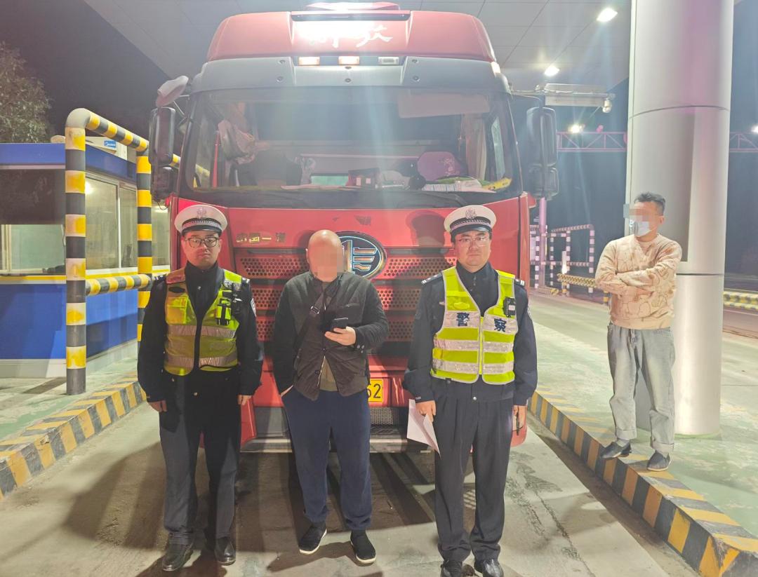 山东郓城凌晨严查超载大货车,这个违章高发城市动真格了